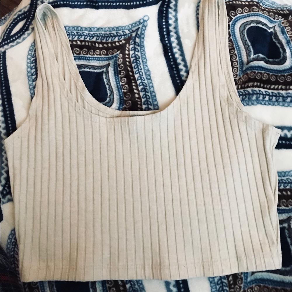 Ribbed crop top